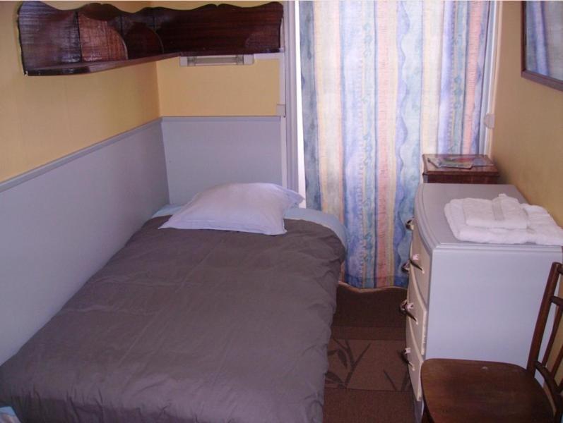 Hotel Du Menhir Locmariaquer Oda fotoğraf
