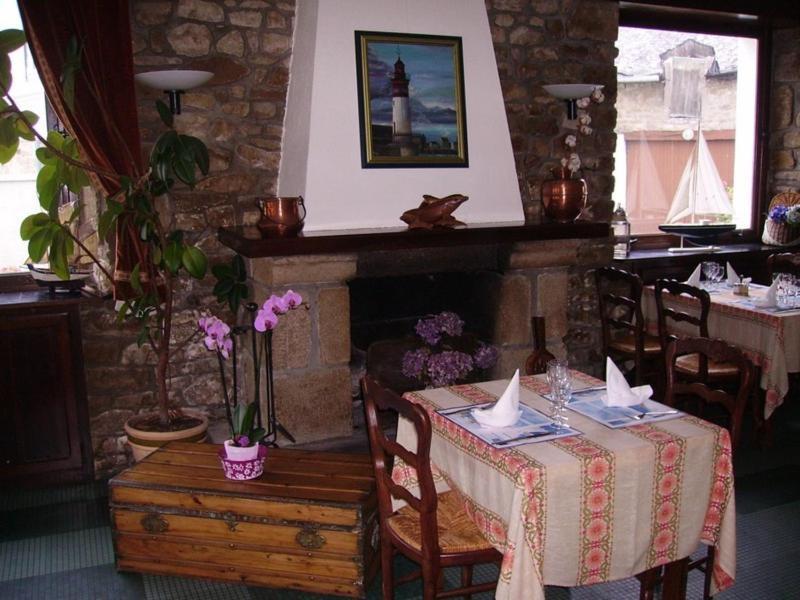 Hotel Du Menhir Locmariaquer Dış mekan fotoğraf
